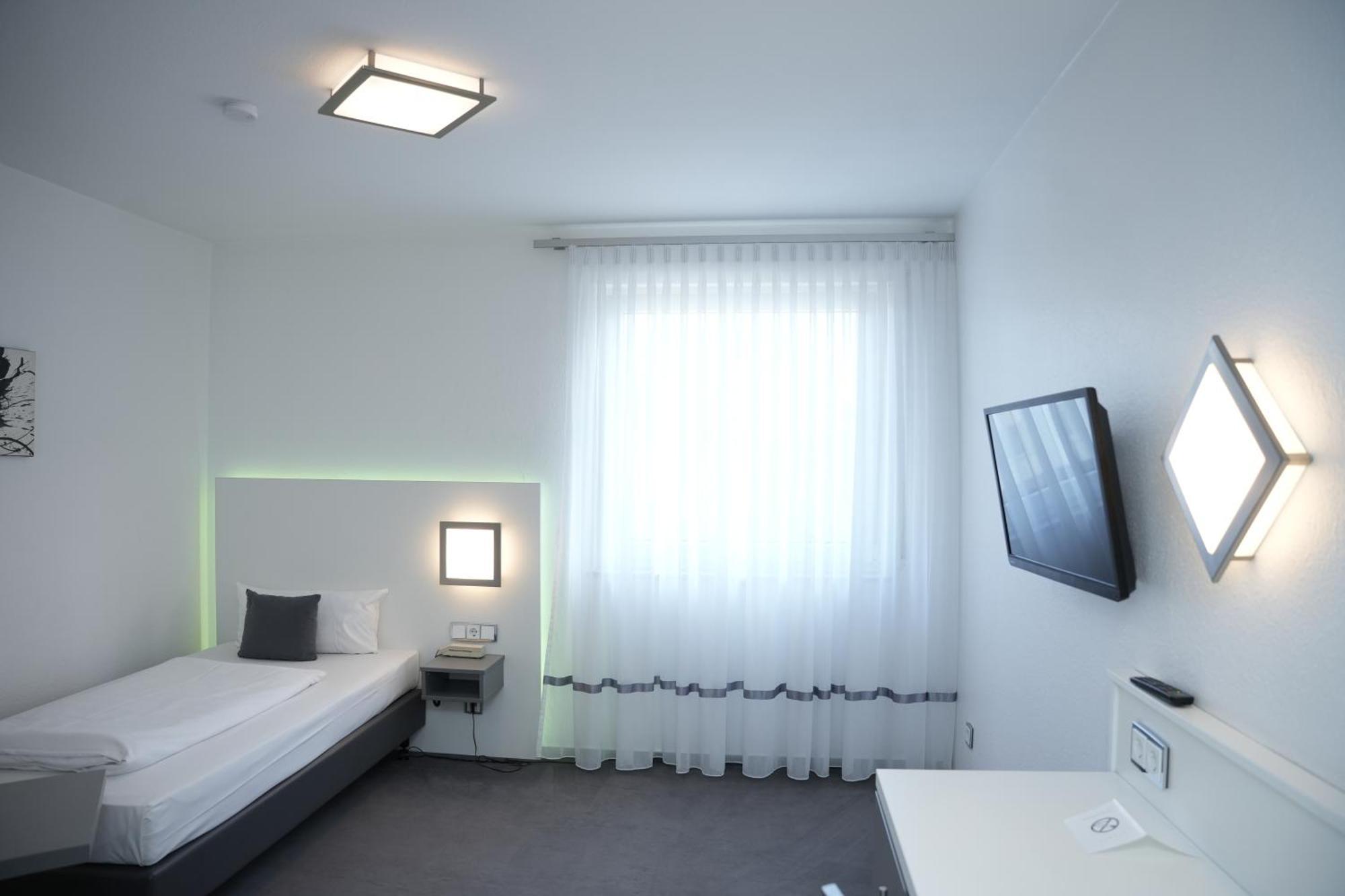 Weber Hotel مانهايم المظهر الخارجي الصورة