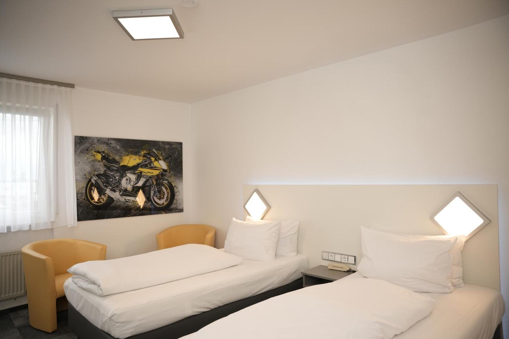 Weber Hotel مانهايم المظهر الخارجي الصورة